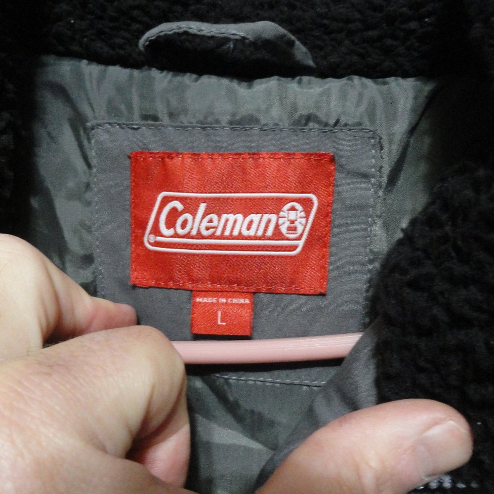 Coleman Puffer Vest, full zip~EUC~Winter Wear~Camping - Picture 5 of 5